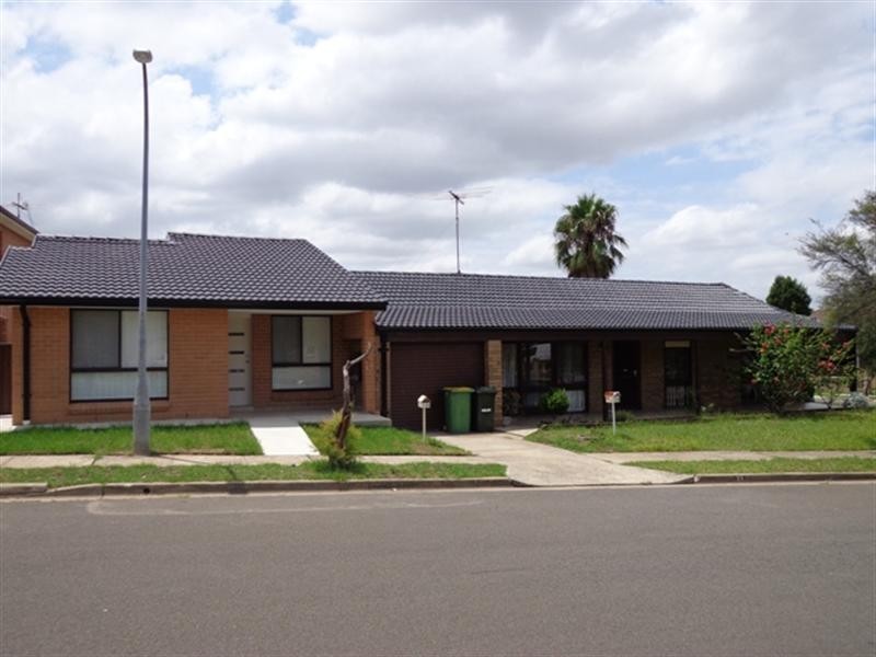 13 Jasnar Street, Greenfield Park NSW 2176