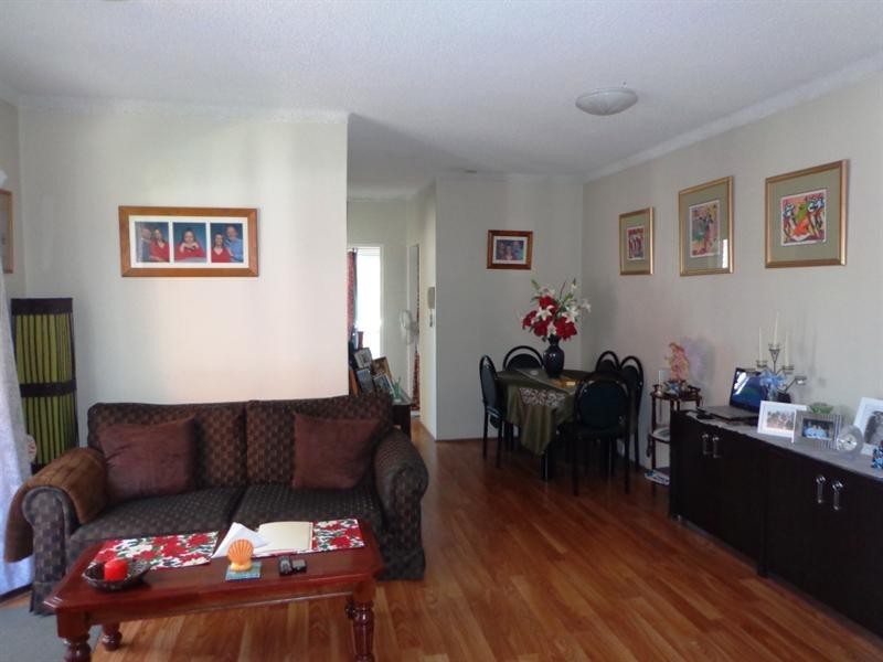 2/51 Hamilton Road, Fairfield NSW 2165