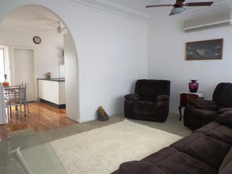 23 Rowley Street, Smithfield NSW 2164