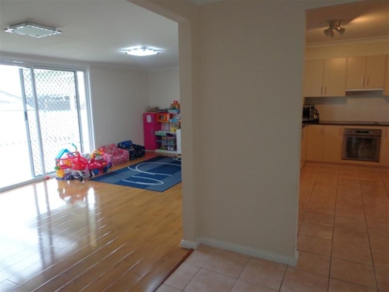 75 Chifley Street, Smithfield NSW 2164