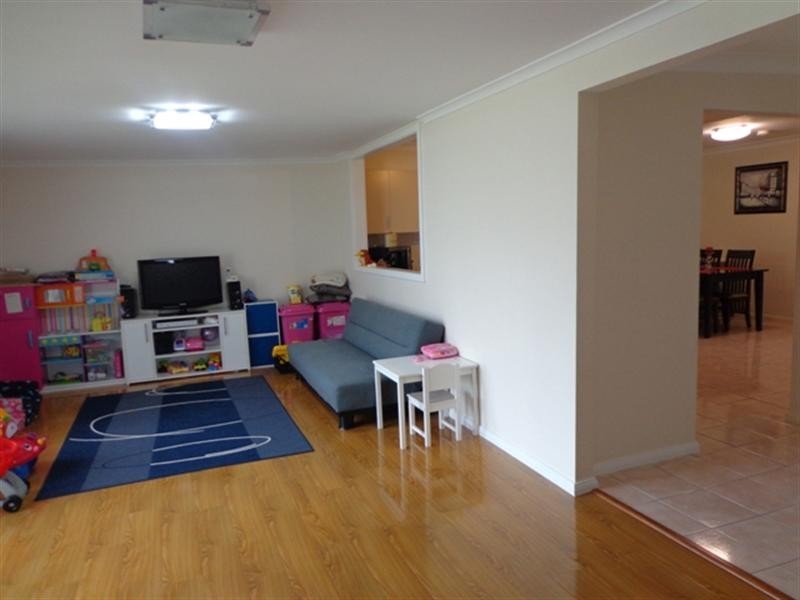 75 Chifley Street, Smithfield NSW 2164