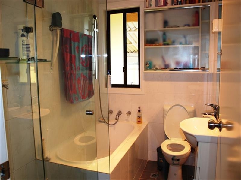 Canley Heights NSW 2166