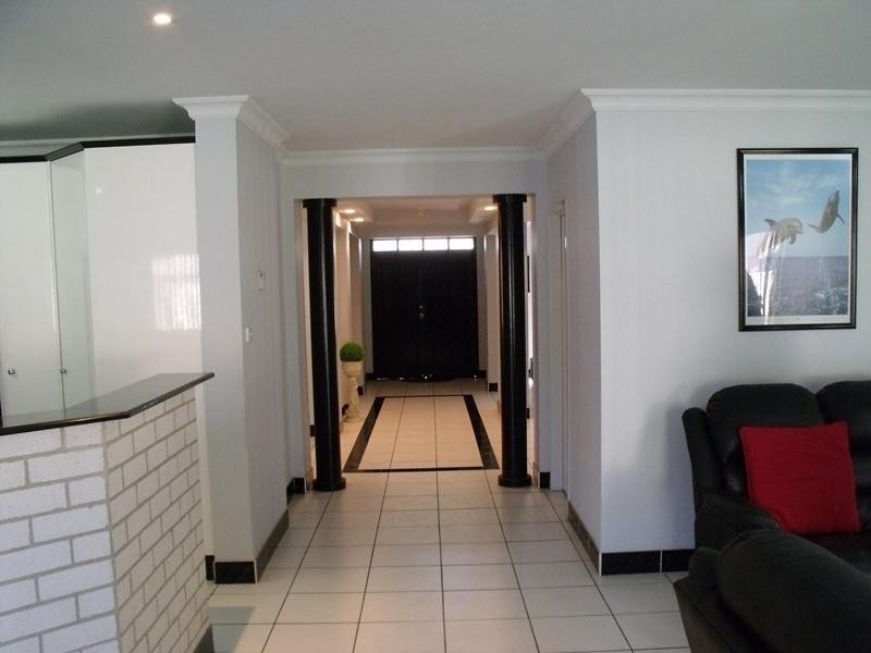18 Anjou Crescent, Cecil Hills NSW 2171