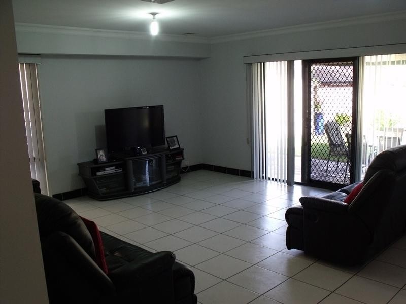 18 Anjou Crescent, Cecil Hills NSW 2171