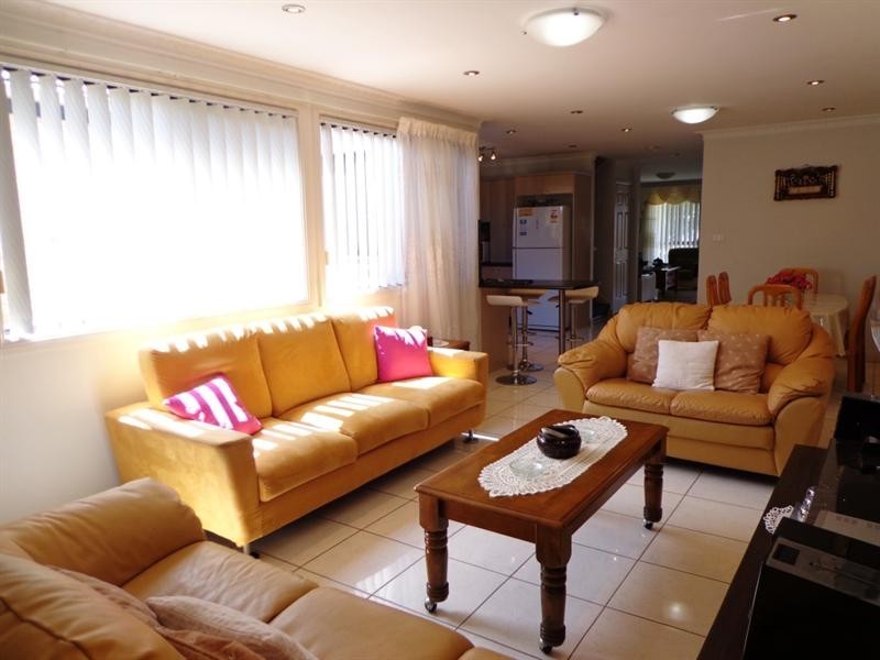 5A Isis Street, Fairfield West NSW 2165