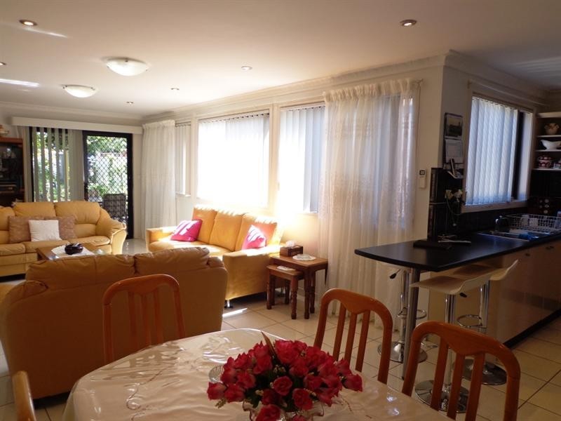 5A Isis Street, Fairfield West NSW 2165