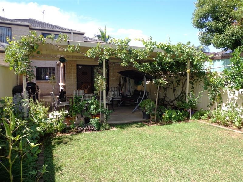 5A Isis Street, Fairfield West NSW 2165