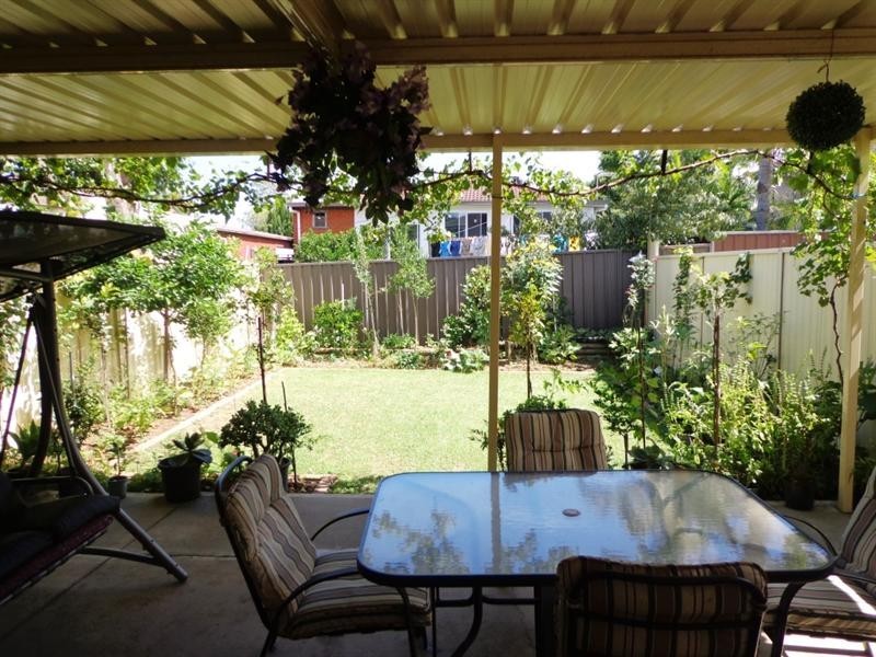 5A Isis Street, Fairfield West NSW 2165