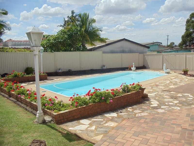 5 Girra Street, Fairfield West NSW 2165