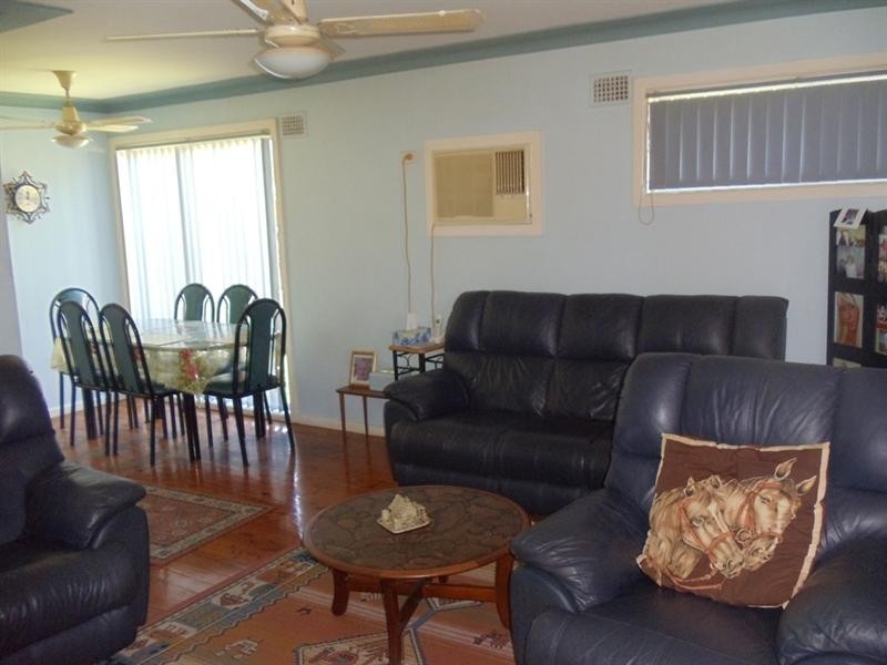 5 Girra Street, Fairfield West NSW 2165