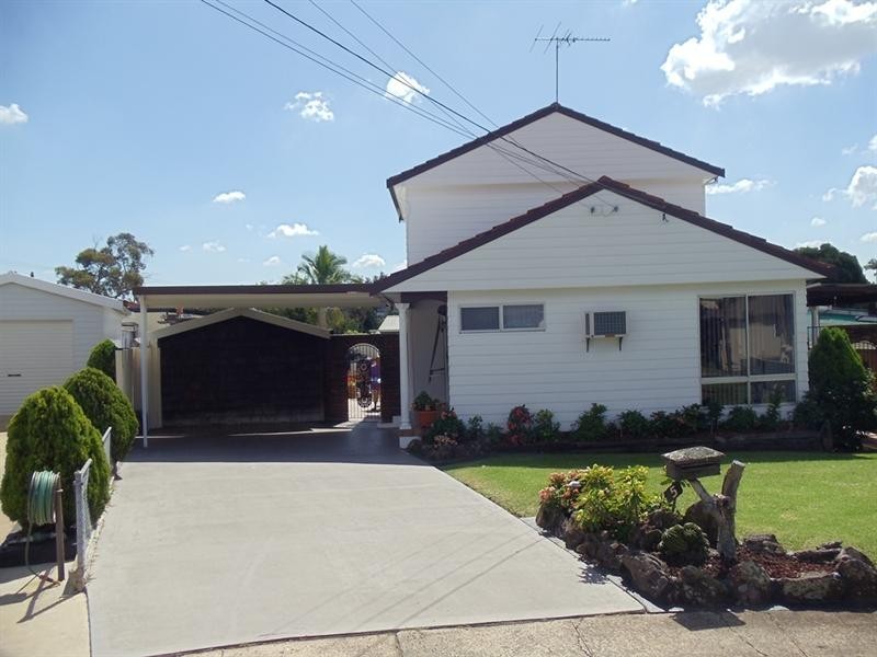 5 Girra Street, Fairfield West NSW 2165