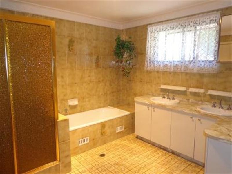 27 Marvell Road, Wetherill Park NSW 2164