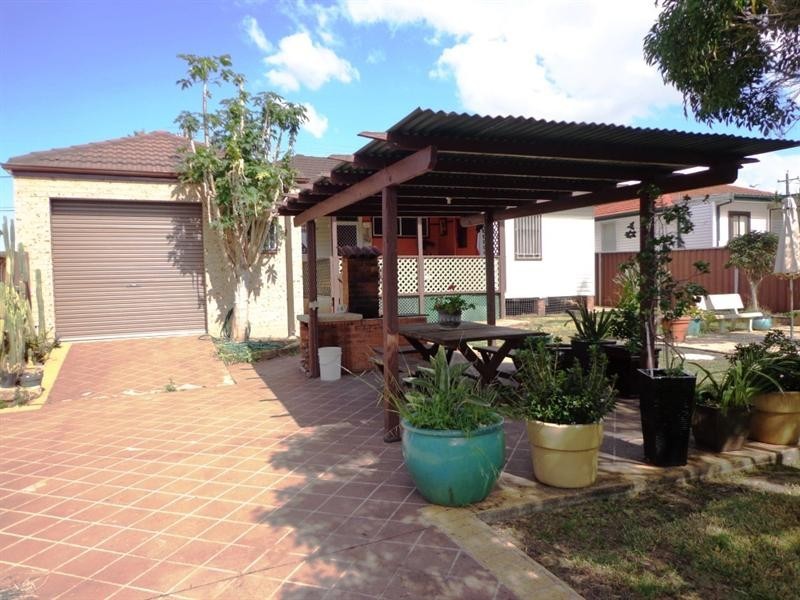 21 Townview Road, Mount Pritchard NSW 2170