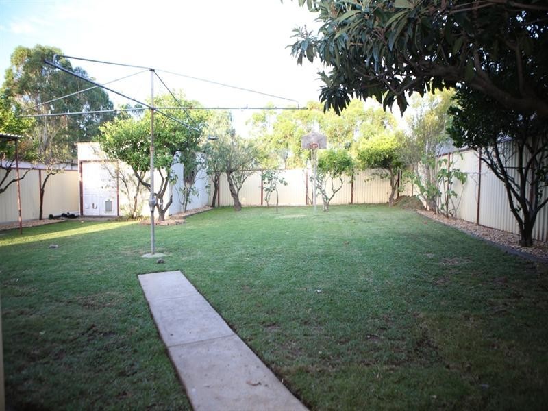 5A Wetherill Street, Smithfield NSW 2164