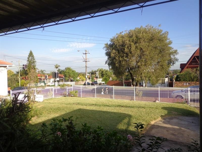 310 Hamilton Road, Fairfield West NSW 2165