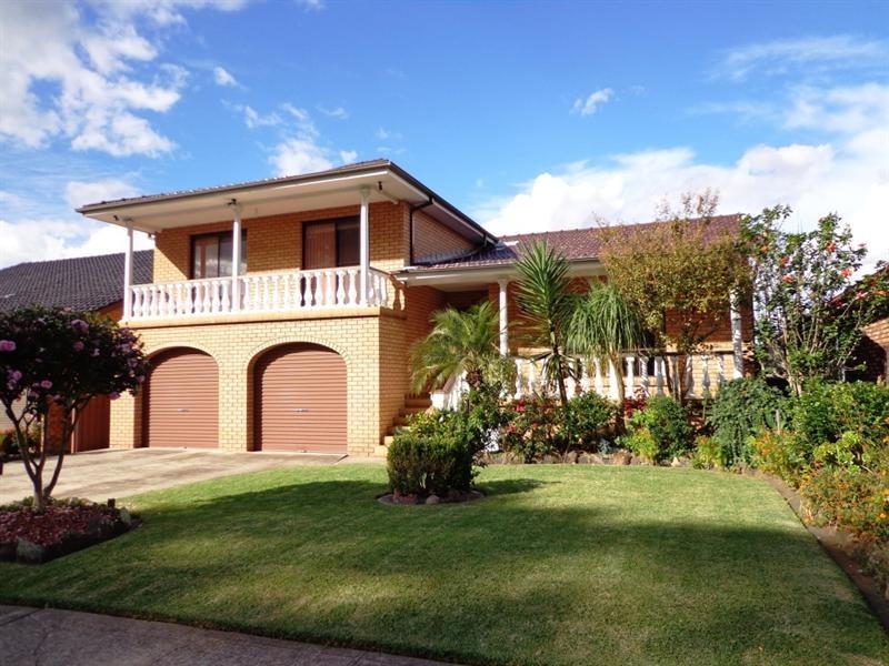 9 Warragamba Crescent, Bossley Park NSW 2176