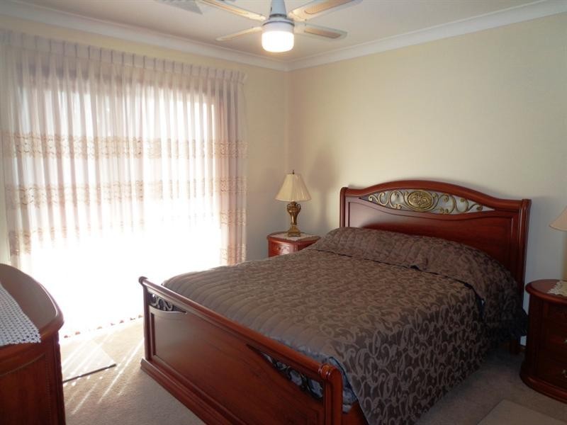 9 Warragamba Crescent, Bossley Park NSW 2176