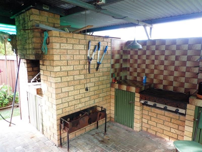 9 Warragamba Crescent, Bossley Park NSW 2176