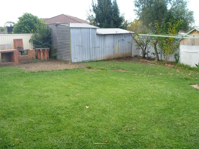 Edensor Park NSW 2176