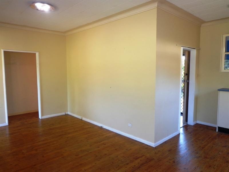 43 Goodacre Avenue, Fairfield West NSW 2165