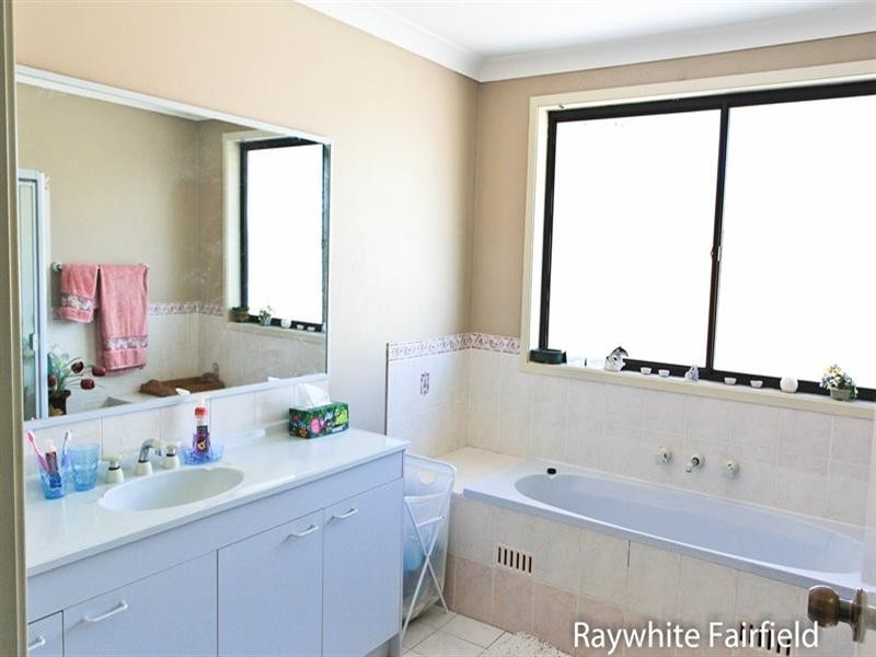 Canley Heights NSW 2166