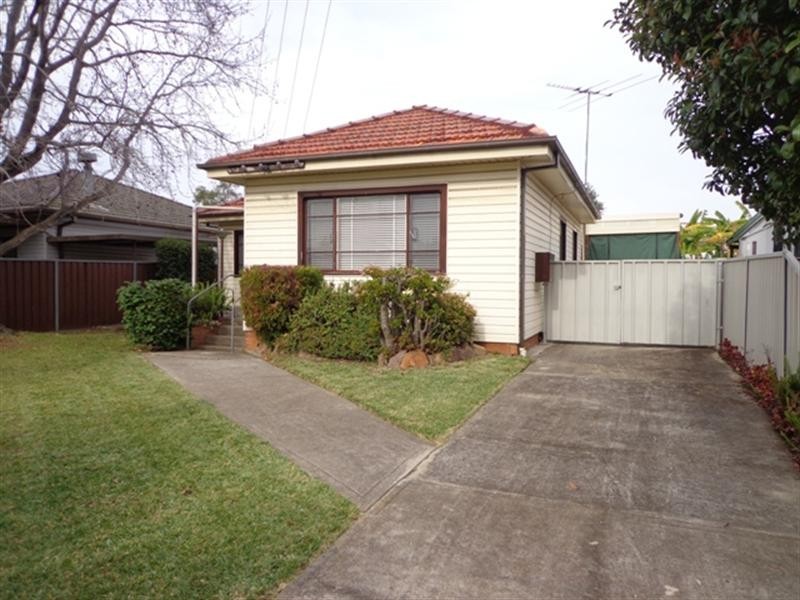 47 Percy Street, Fairfield NSW 2165