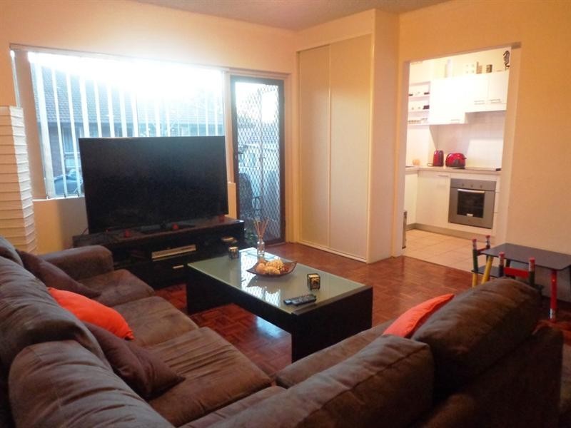 1/38 Hardy Street, Fairfield NSW 2165