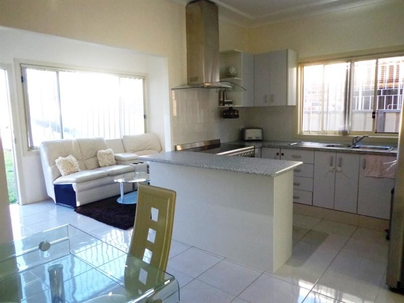 22 Wenden Street, Fairfield NSW 2165