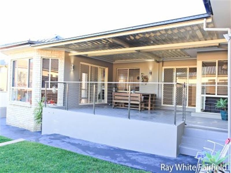 9 Stirling Street, Cecil Hills NSW 2171