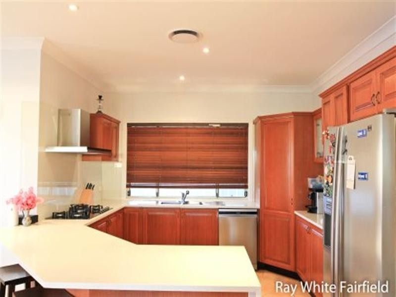 9 Stirling Street, Cecil Hills NSW 2171