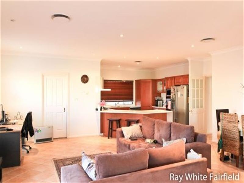 9 Stirling Street, Cecil Hills NSW 2171