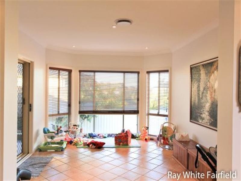 9 Stirling Street, Cecil Hills NSW 2171