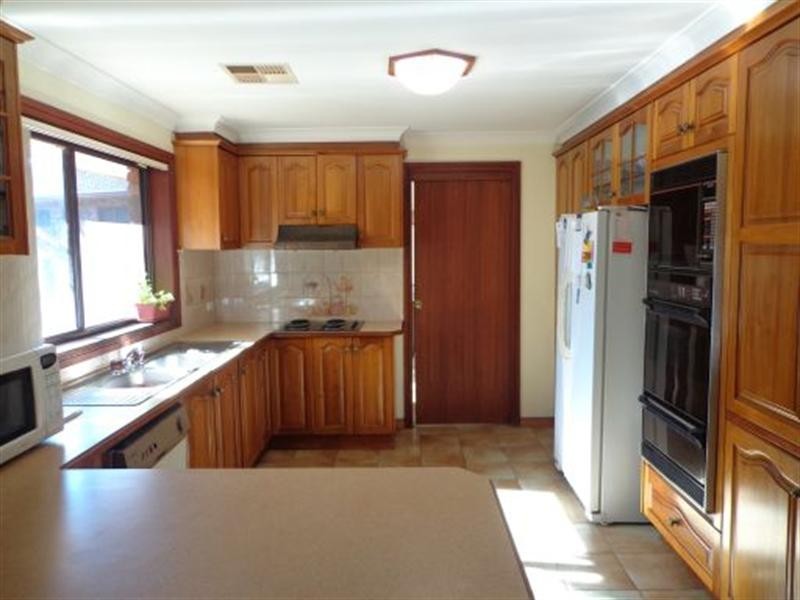 14 Cootha Close, Bossley Park NSW 2176