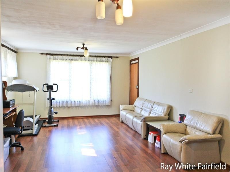 5 Newstan Place, Cartwright NSW 2168