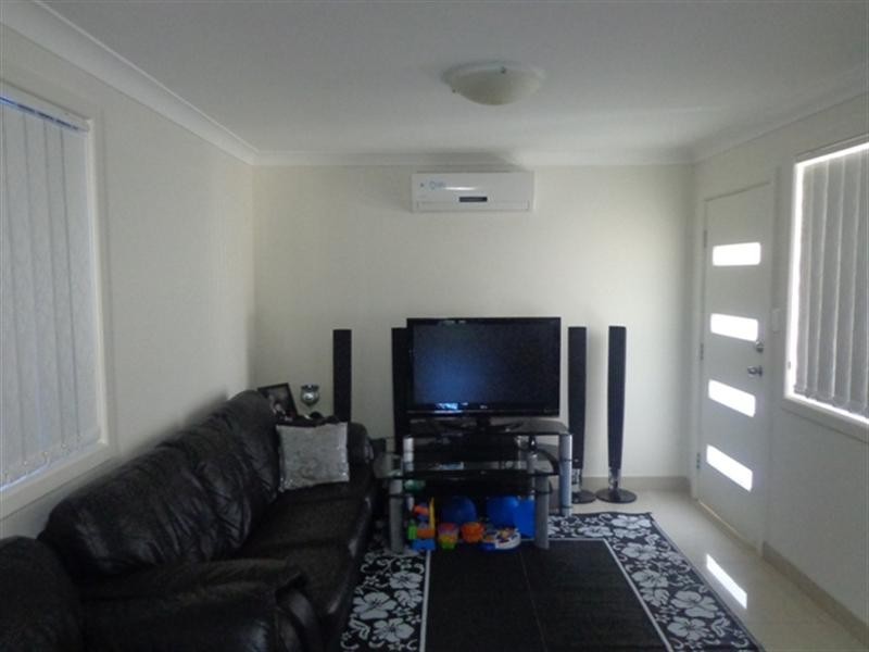 5 Merlot Place, Edensor Park NSW 2176