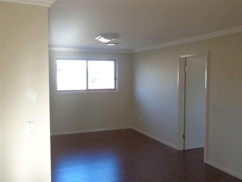 10 Tennant Place, Edensor Park NSW 2176