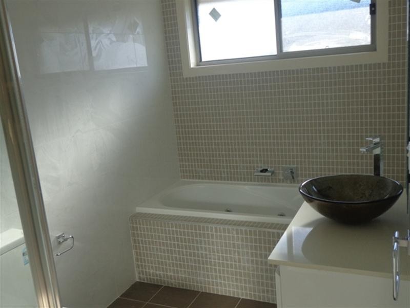 10 Tennant Place, Edensor Park NSW 2176