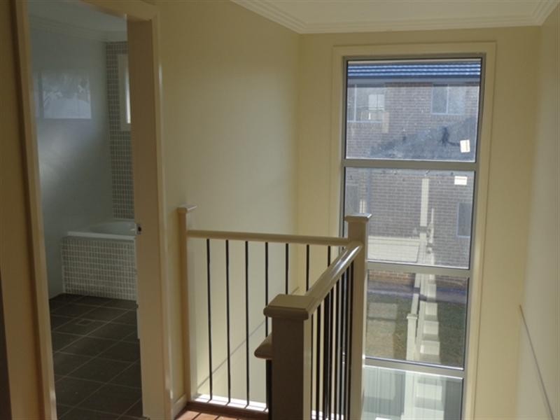 10 Tennant Place, Edensor Park NSW 2176