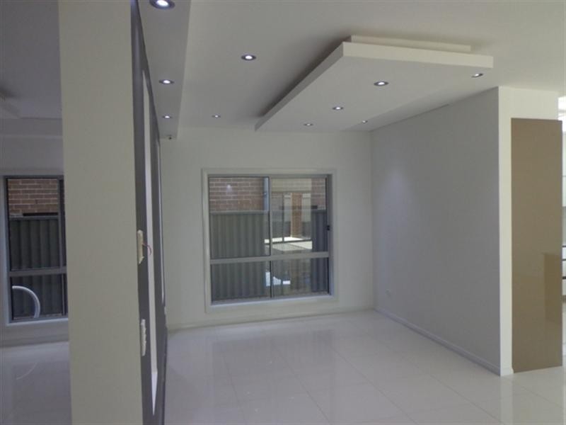 11A Tennant Place, Edensor Park NSW 2176