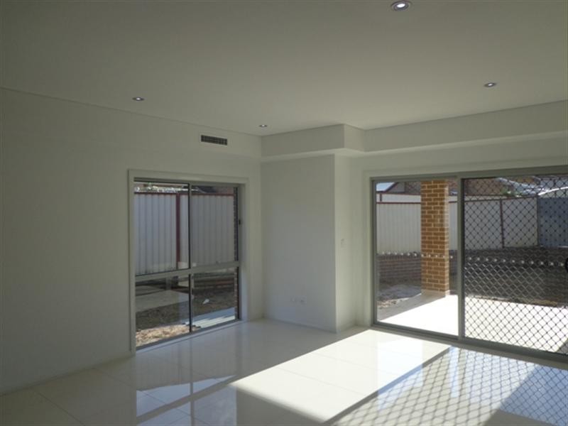 11A Tennant Place, Edensor Park NSW 2176