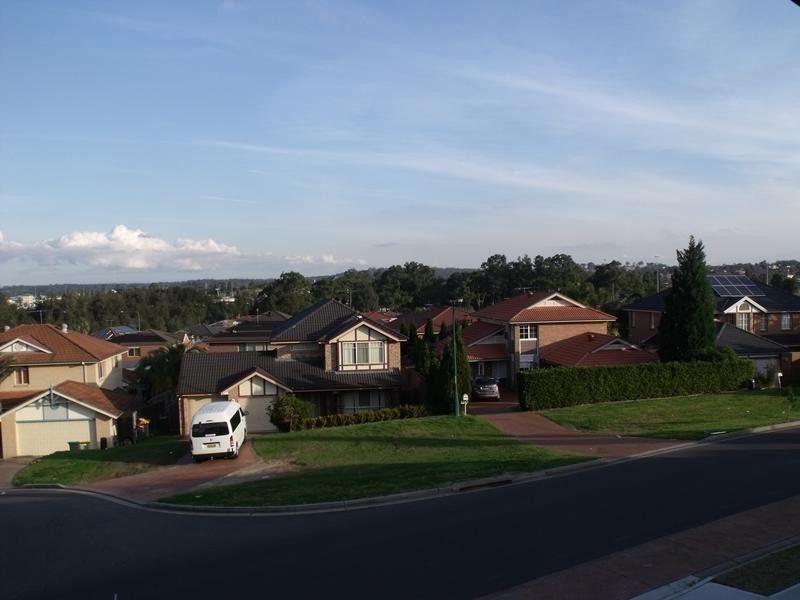 107 Carmichael Drive, West Hoxton NSW 2171