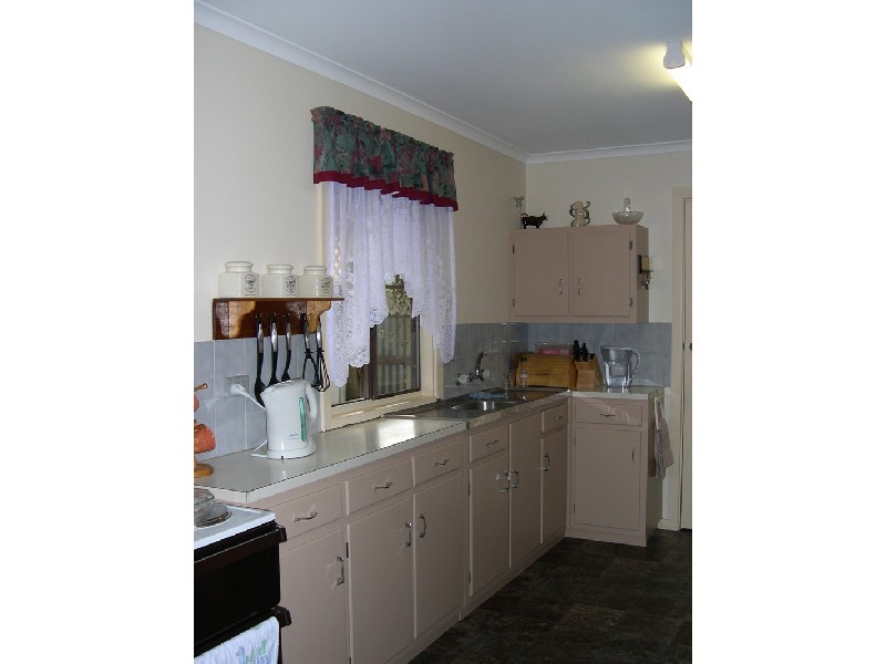 1 Devon Street, Port Clinton SA 5570