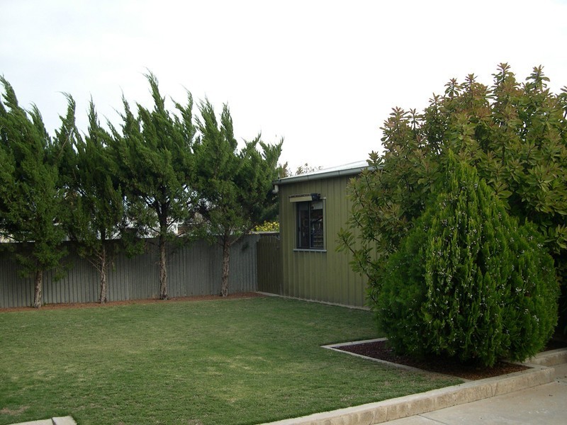 1 Devon Street, Port Clinton SA 5570
