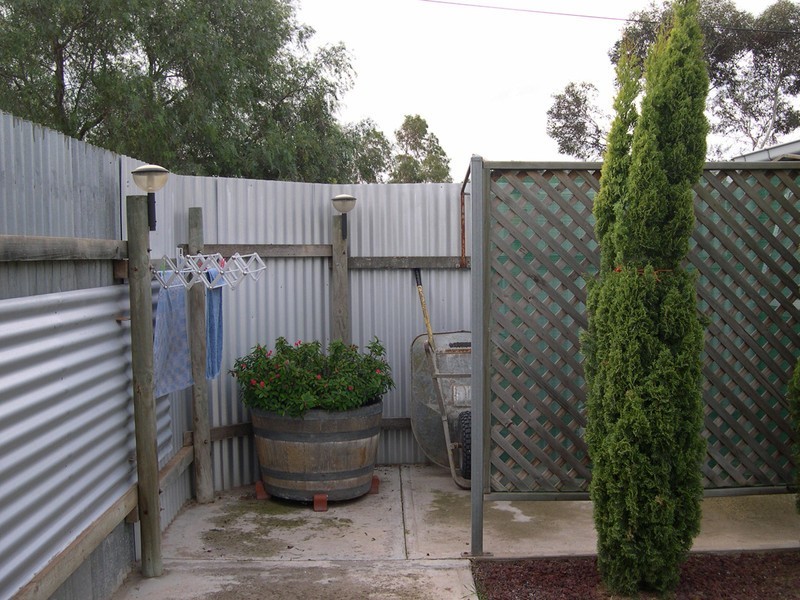 1 Devon Street, Port Clinton SA 5570