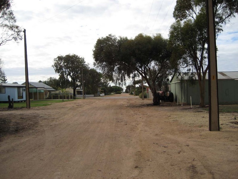 4 Horn Street, Port Clinton SA 5570