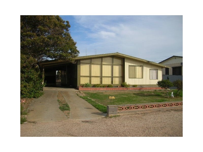 18 Carleton Crescent, Wallaroo SA 5556