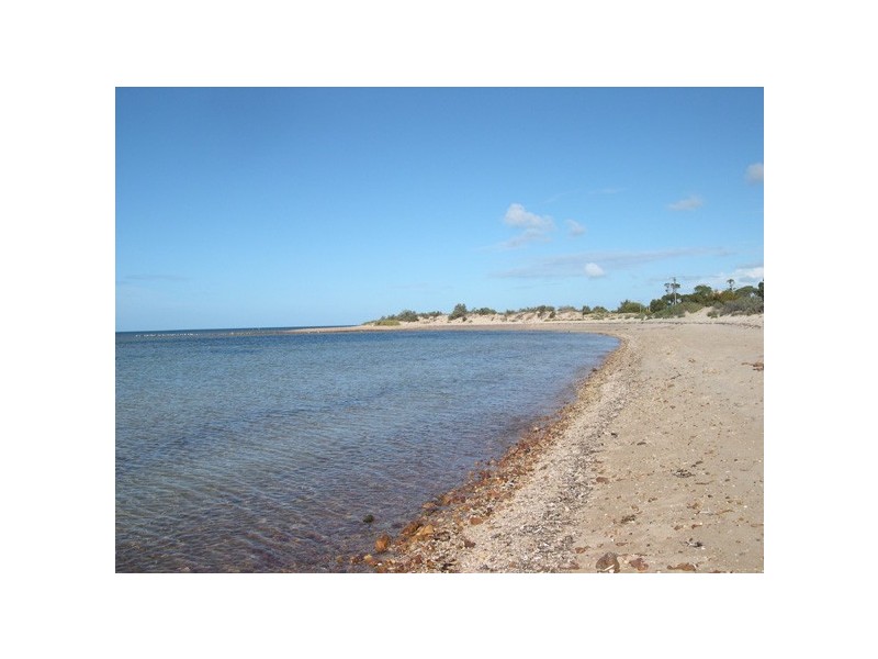 66 The Esplanade, Pine Point SA 5571