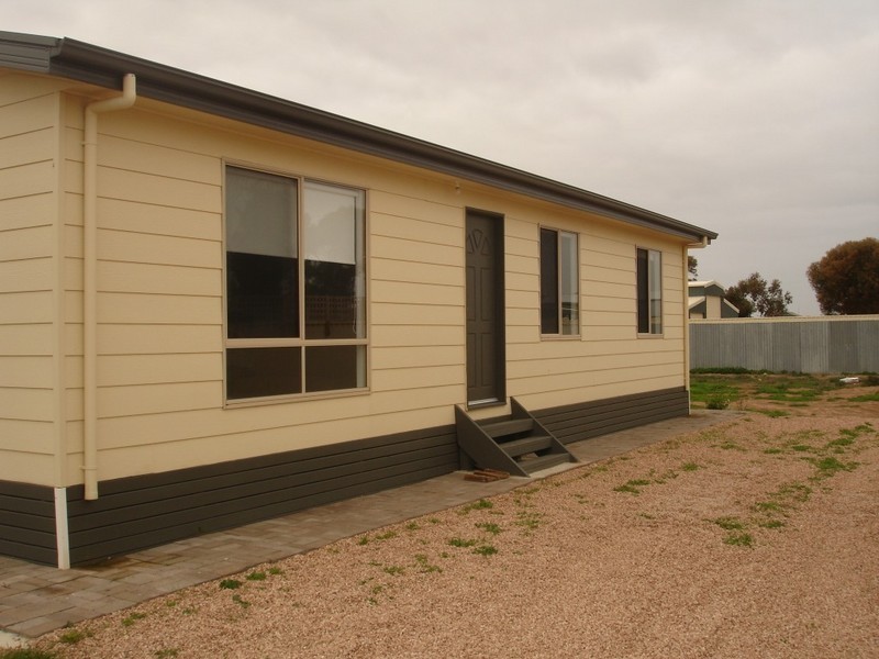 65 Cambridge Street, Moonta Bay SA 5558