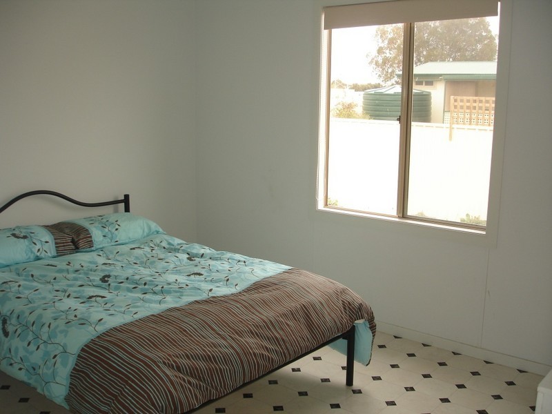 65 Cambridge Street, Moonta Bay SA 5558