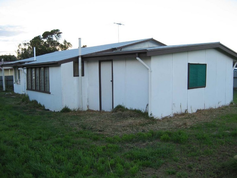 13 Manwurta Street, Port Clinton SA 5570